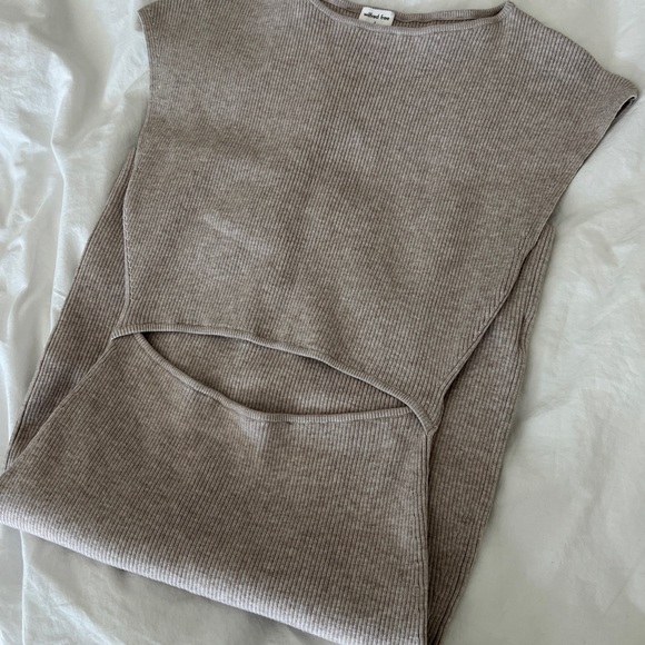 Wilfred Cut Out Dress - Picture 2 of 2